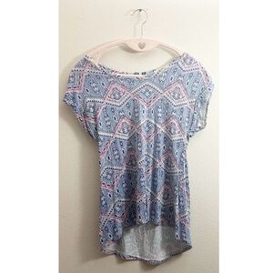 5/$15 MUST BUNDLE Pink Rose Aztec Print Short Sleeve Top
